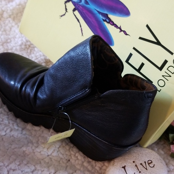 Fly London Shoes - ❤New Fly London boots🖤